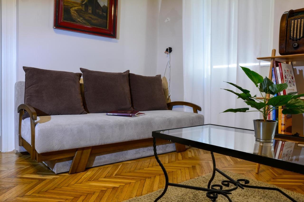 Demetrovics Udvarhaz Έγκερ Εξωτερικό φωτογραφία